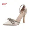Novos sapatos de salto alto femininos Juyuan estilo europeu e americano em estoque com gravata borboleta bico fino moda comércio exterior tamanho grande com fivela