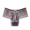 Nueva ropa interior de encaje sexy de cintura baja europea y americana para mujer, bragas ligeras y transpirables para sexo puro y sensual.
