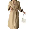 Elegante abrigo de invierno coreano con un estiloso cuello y detalle de corbata, abrigo largo de lana para mujer