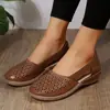 Sandalias Casuales de Verano 2025 de Talla Grande para Comercio Exterior Zapatos de Mujer Tacón de Cuña Europeo y Americano Calado Color Sólido Zapatos Individuales Sandalias Versátiles de Moda
