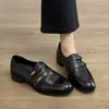 Zapatos Mocasines para Mujer Estilo Británico Retro con Hebilla de Cinturón Nueva Colección Primavera 2026 Slip-On Tacón Grueso Zapatos de Cuero Negros para Viajar al Trabajo