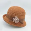 Novo chapéu de malha de primavera e verão com sombreamento de flores feminino, chapéu de pescador respirável, dobrável, elegante, pequeno, oco, chapéu de bacia