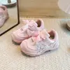 Sapatos Infantis Estilo Alemão Outono 2026 Novos Versáteis Casuais Esportivos Board Shoes para Meninas Solado Macio Crianças Pequenas, Médias e Grandes