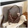 Bolso de hombro de lunares estilo coreano, elegante, de lujo ligero, versátil, bolso de axila de gran capacidad, bolso nicho de gamuza para madre e hijo