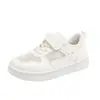Zapatos Blancos para Niños 2026 Primavera y Otoño Nuevos de Malla Transpirable Zapatos Deportivos Blancos para Niños Zapatos Casuales de Tabla para Niñas Modernos