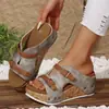 Sandalias de cuña con tiras y hebilla de suela gruesa, talla grande, comercio exterior transfronterizo, nuevo otoño 2026, zapatos de playa para mujer con punta abierta