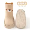 26 Zapatos y calcetines antideslizantes para bebé estilo coreano, calcetines para el suelo para bebés y niños pequeños con diseños de animales y suelas de goma