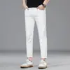 Jeans branco cropped para homens para primavera e verão, moderno, slim fit, de alta qualidade, versátil, com stretch, calça branca pura de 9 pontos