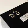 Brincos em Forma de C para Pendurar na Orelha para Mulheres, Brincos Minimalistas da Moda Estilo Ins com Zircônia, Versáteis para o Dia a Dia