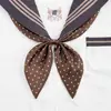 Elegante Patrón de Lunares Nudo de Pez Dorado Sin Corbata Cuello Marinero Uniforme Floral Versátil Lindo Nuevo Pajarita