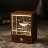Cubo Creativo 3D Galaxia Cristal Tallado Interior Adorno de Escritorio Artesanía de Madera Lámpara de Noche Decoración Regalo de Cumpleaños