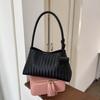 Bolso de Hombro Tejido Nicho Francés para Mujer Verano 2025 Elegante Versátil de Alta Gama para Viajar al Trabajo