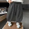 Pantalones para niño Q111, nueva colección de otoño, pantalones de estilo linterna modernos y elegantes de estilo coreano, pantalones de chándal casuales y versátiles para niños pequeños