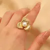 Anel de Flor e Folha em Aço Inoxidável para Mulheres, Design Oco Exagerado e Único com Rosa, Margarida, Girassol, Anel para Dedo Indicador Feminino