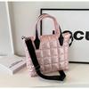 Bolsa balde xadrez portátil de grande capacidade para mulheres 2024 Nova Moda bolsa de ombro portátil roupa acolchoada de algodão feminina bolsa mensageiro