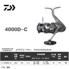 Carrete de Spinning Daiwa 24 Exceler Lt Dawa Slant para Pesca en el Mar, Pesca en Rocas y Pesca Deportiva con Señuelos Profesional