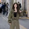 Chaqueta corta con capucha al por mayor para mujer, otoño 2026, petite casual versátil moda ajustada elegante moderna