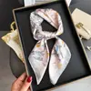 Lenço de Seda Estampado Floral Moda Coreana Lenço Quadrado Xale com Toque Sofisticado Proteção Solar Pescoço Lenço Quadrado Pequeno Lenço Feminino