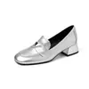 Sapatos Femininos de Couro Bovino de Primeira Camada com Salto Bloco, Novo Estilo para o Início da Primavera, Bico Redondo, Salto Médio, Sapatos Femininos de Cano Médio Azul Claro