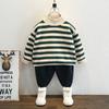 Suéter Listrado Infantil Outono e Inverno 2025 Novo Estilo Pulôver de Inverno para Menino Suéter de Tricô de Inverno para Meninos