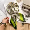 Bufanda de seda cuadrada de 70 pulgadas, estilo coreano de alta gama, moderna, combinable, profesional, de seda, pequeña, con estampado retro para mujer.