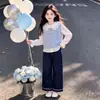 Conjunto de tres piezas versátil para niñas, chaleco dulce y lindo inspirado en la dopamina de estilo universitario para primavera y otoño, y camisa con cuello de muñeca