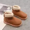 Botas de nieve para niños de 3 a 6 años, nuevo estilo de invierno, botines cortos cálidos forrados de forro polar para niñas, zapatos de algodón engrosado antideslizantes de suela blanda para bebé