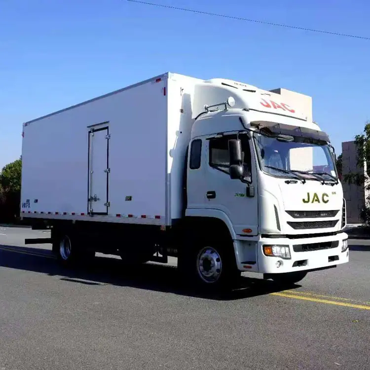 福田欧曼冷藏车6.8米冷藏车小型面包疫苗车质量保障