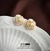 Brincos de Tarraxa Camélia com Óleo Drip Retro Francês Temperamento Elegante Fashionable Clipe de Orelha Espiral Mosquito Personalidade Brinco de Alto Padrão Mulheres