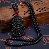 Estilo étnico imitación obsidiana Guangong Bodhisattva collar valiente puesto de lugar escénico collar de obsidiana cadena para suéter colgante vidrio