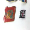 Produto Souvenir Broche Colorido Personalizado Logotipo Bandeira Escolar Personalizado Evento de Celebração de Ano Novo Econômico Broche Decorativo