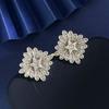 Aretes explosivos de alta calidad Dijia para mujer, retro, de diamantes, flores, estrellas, aretes de diamantes, venta al por mayor de fábrica de latón