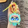 Chaveiro Original de Silicone Menina Fofa de Olhos Grandes para Apertar Brinquedo Fofo de Desenho Animado para Aliviar o Estresse Pingente para Bolsa de Casal