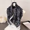 Lenço Quadrado Pequeno de Algodão e Linho com Padrão Espinha de Peixe Atmosfera Artística Lenço de Cabeça Imitação de Veludo Xale Proteção Solar Lenço de Pescoço Lenço Feminino