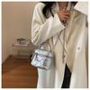 Moda Estilo Coreano Bolsa Pequena Portátil Bolsa Feminina Bolsa Balde Rômbica Simples 2025 Novo Outono Design Nicho Bolsa Transversal