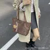 2026 Nova Bolsa Tote Transfronteiriça de Grande Capacidade com Estampa de Leopardo para Mulheres, Bolsa de Ombro Fashion Versátil, Bolsa Pequena Versátil Retrô