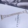 Correa de Metal con Trébol de Cuatro Hojas y Diamantes Finos Adecuada para Apple Watch 9, Apple Watch Series 8, 7, 6, Se, Modelo de Gama Alta para Mujer