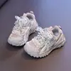 Zapatos Deportivos Casuales para Niños 2026 Otoño Nuevos Zapatos de Papá Malla Doble Transpirables Niñas Dulces Cómodos Versátiles Zapatos Casuales