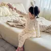 Conjunto de ropa de casa sin costuras de algodón Lycra antibacteriano de 10A para niños, pijamas para niños y niñas, tops y pantalones de otoño, ropa de casa para niños