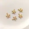 Colgante de Flor Pequeña Brillante Recubierto de Oro de 14 Quilates que Conserva el Color Flor de Cinco Pétalos Colgante Individual Hecho a Mano para Pulsera DIY Pendientes Colgante de Joyería