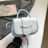 Bolso pequeño cuadrado de moda estilo coreano popular de este año para mujer, nuevo bolso de hombro de color liso otoño 2026, bolso cruzado versátil