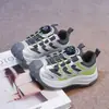 Zapatillas deportivas para niños, zapatillas estilo papá para niños, nuevo diseño versátil de malla 2026 con hebilla giratoria, zapatos anti-golpes para senderismo y running para niñas
