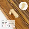 Fabricante Listo para Usar Cajón Gabinete Puerta Estilo Europeo Gabinete Gabinete de Vino Manija Ins Simple Dorado Francés Manija de un Agujero Personalización