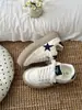 Zapatos Blancos de Suela Gruesa para Mujer 2026 Verano Nuevos Ligeros Nicho Diseño de Estrella Versátiles Zapatos de Plataforma Estilo Académico Zapatos Casuales