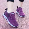 Tênis feminino de malha, coleção primavera/verão, sapatos casuais baixos estilo Pequim, tênis de malha respirável, tênis de corrida com sola macia para estudantes, atacado