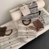 Cardigan Suéter Listrado Color Block Retrô para Mulheres, Engrossado, Novo Outono/Inverno 2026, Solto, Malha Macia, Top Casaco