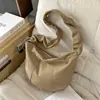2026 Nova Bolsa Casual Simples de Estilo Coreano Nicho Lua Crescente Grande Capacidade Moda Versátil Ombro Transversal
