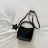 Bolsa de outono transfronteiriça para mulheres 2026 nova moda bolsa de ombro simples camurça bolsa transversal de trabalho