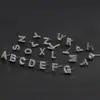 Brincos de nome com zircônia de diamante completo femininos para esposa romântica de viagem com moda compacta 26 brincos de letra inglesa