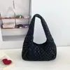 Bolsa de ombro hobo acolchoada com estampa de bolinhas, padrão cross-border, nova bolsa de ombro de design nicho outono e inverno, bolsa feminina vintage para o dia a dia